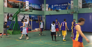 沈阳2015年12月21日与合作单位间进行友谊篮球赛